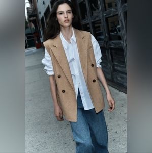 Soft Double- Breasted Waistcoat